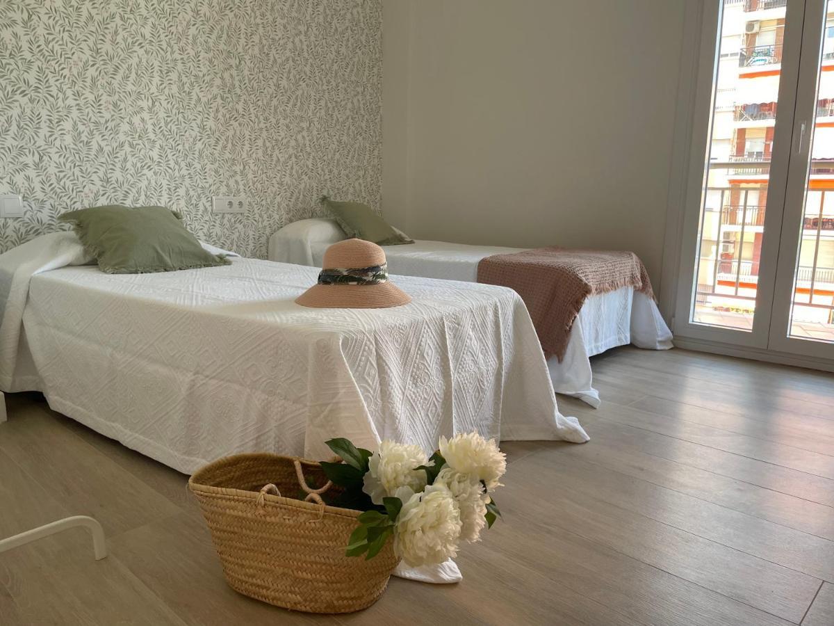 Апартаменти Piso A Estrenar Junto A La Playa Фуенхірола Екстер'єр фото